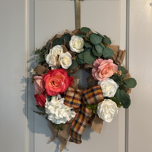 Hand Crafted Harvest Roses Wreath Beautiful Stunning Real Looking Roses - Picture 3 of 6